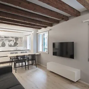 Apartment San Stae Glamour, Venedig